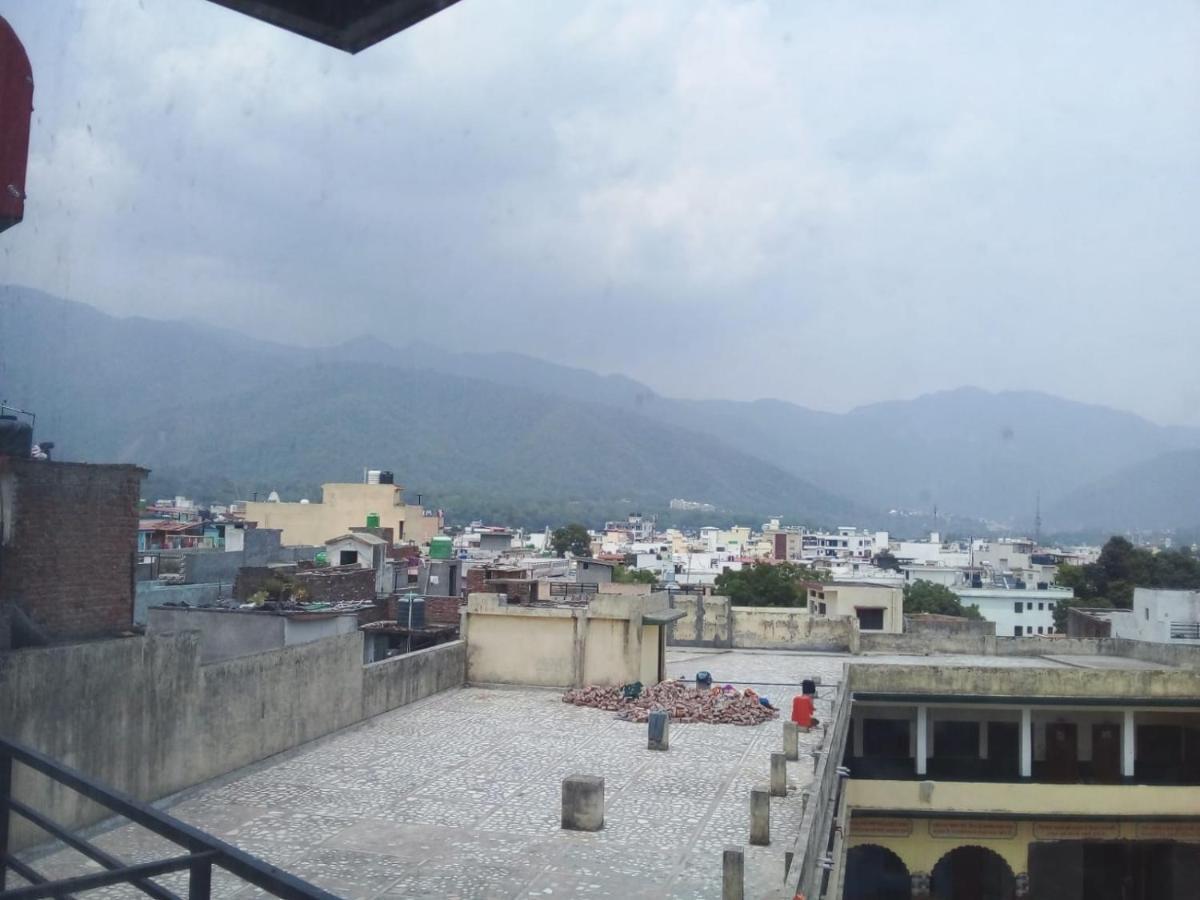 Hotel The Vilana A Unit Of Jg Developers Rishikesh Exterior photo